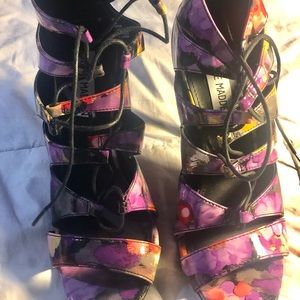 Steven madden barely used purple floral heels.